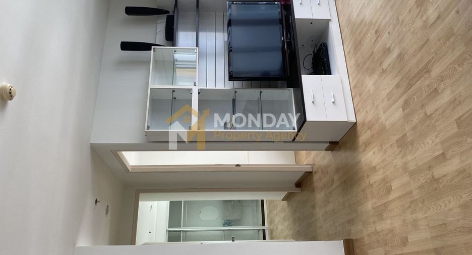 For rent 2 bedrooms condo in Thon Buri, Bangkok