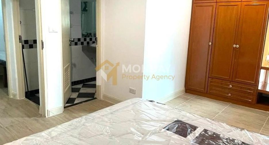 For rent 2 bedrooms condo in Ratchathewi, Bangkok