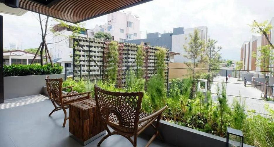 ให้เช่า 4 ห้องนอน บ้านเดี่ยว ใน วัฒนา, กรุงเทพฯ