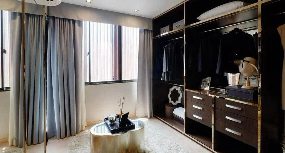 ให้เช่า 4 ห้องนอน บ้านเดี่ยว ใน วัฒนา, กรุงเทพฯ