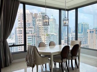 Condo en alquiler de 3 habitaciones en Pathum Wan, Bangkok