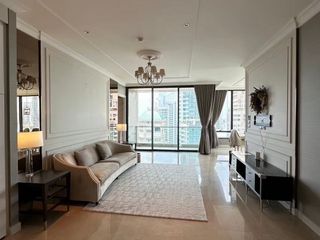 Condo en alquiler de 3 habitaciones en Pathum Wan, Bangkok