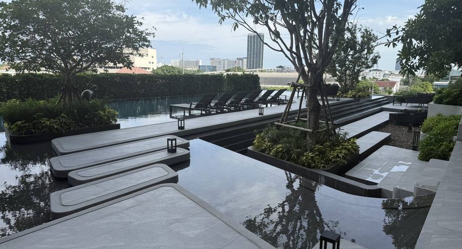 For sale 1 bed condo in Bang Na, Bangkok