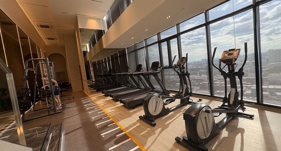 For sale 1 bed condo in Bang Na, Bangkok