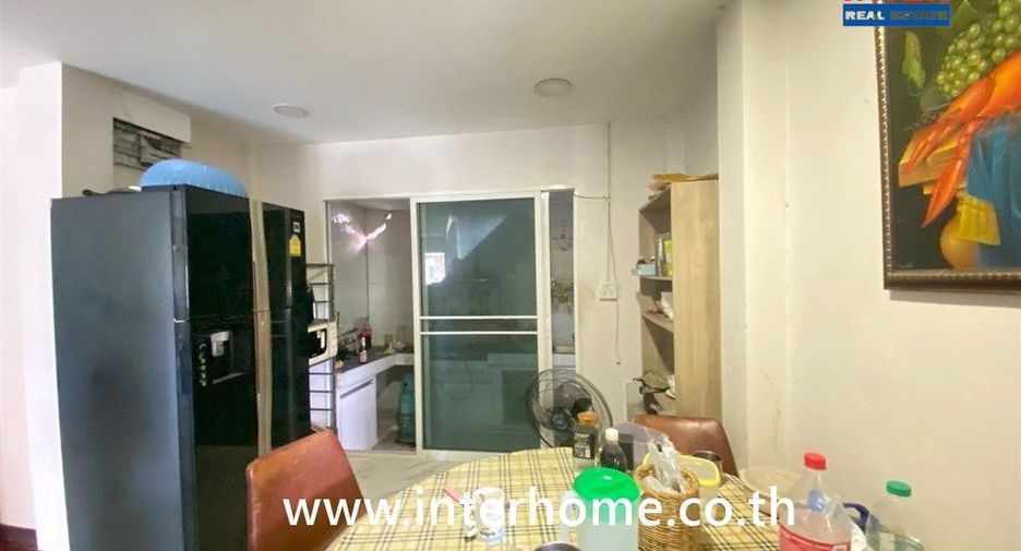 For sale 4 bedrooms house in Min Buri, Bangkok
