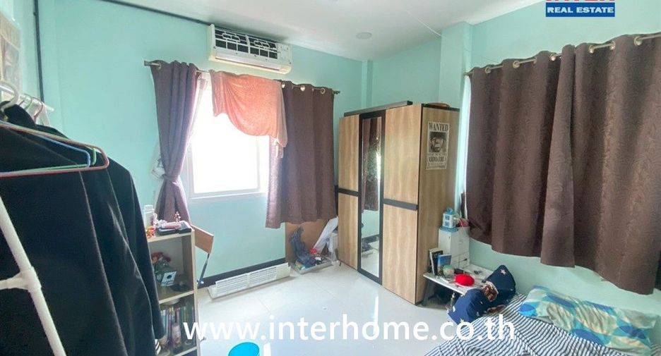For sale 4 bedrooms house in Min Buri, Bangkok