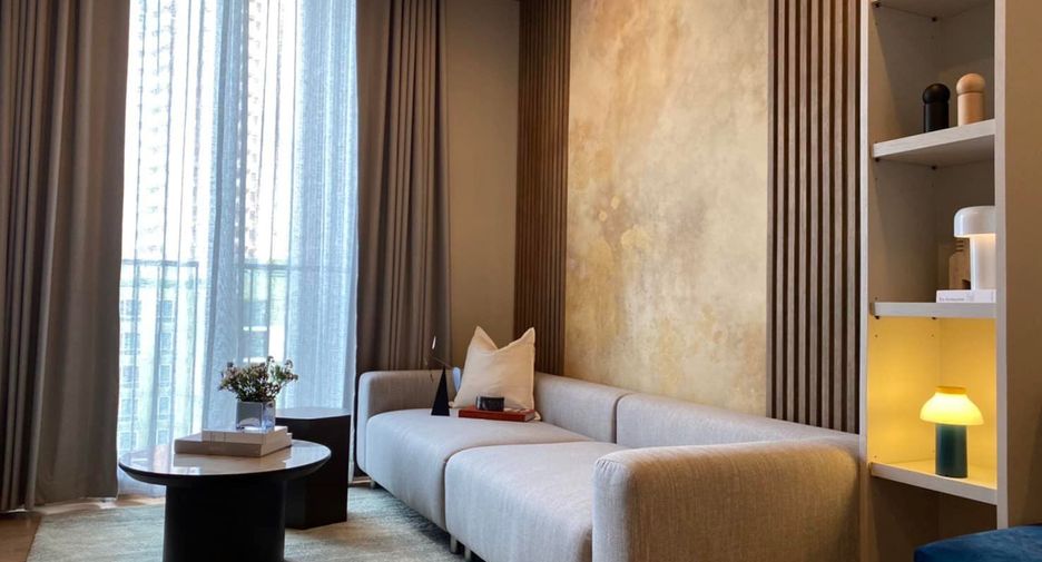 For rent 2 bedrooms condo in Phaya Thai, Bangkok