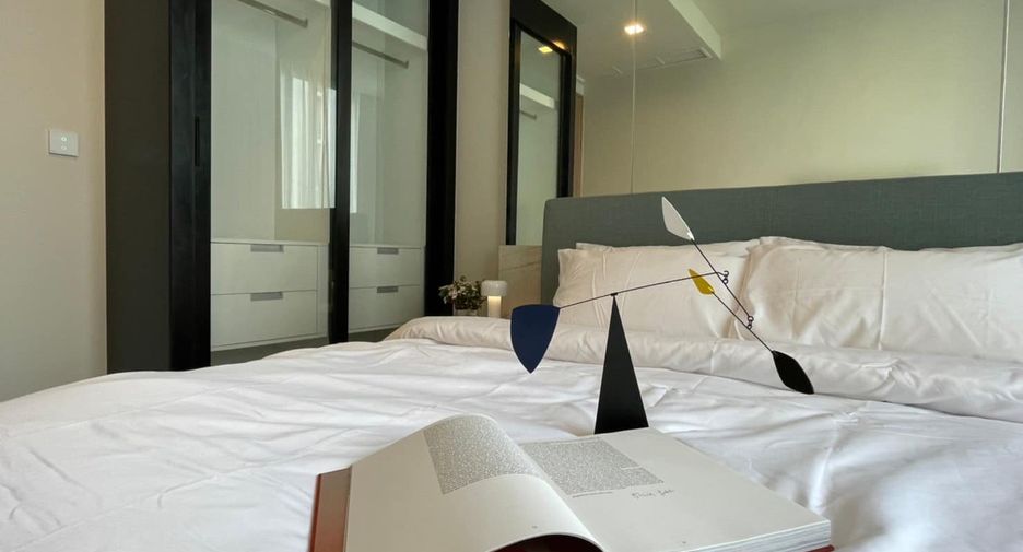 For rent 2 bedrooms condo in Phaya Thai, Bangkok