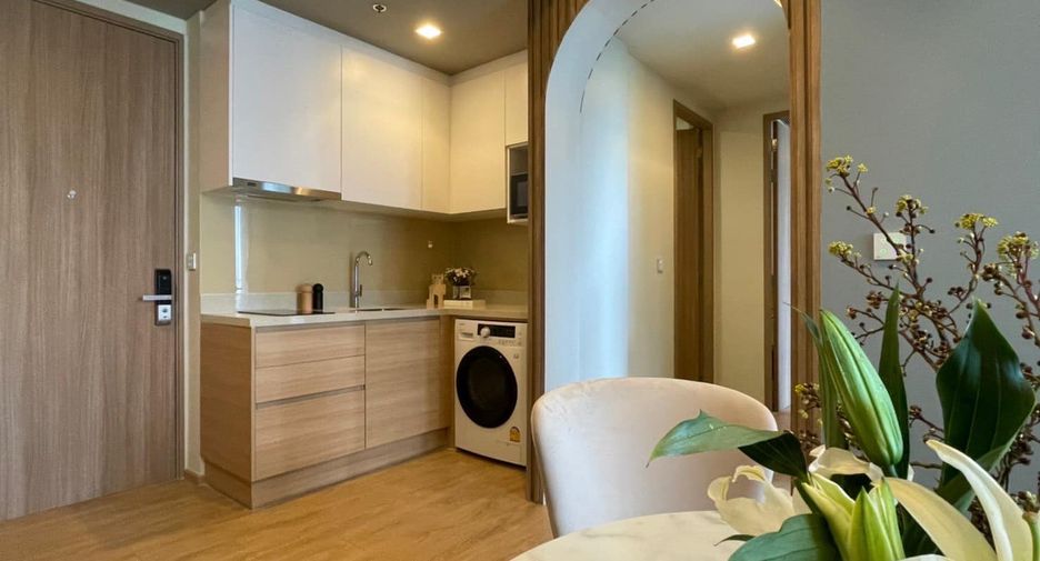 For rent 2 bedrooms condo in Phaya Thai, Bangkok