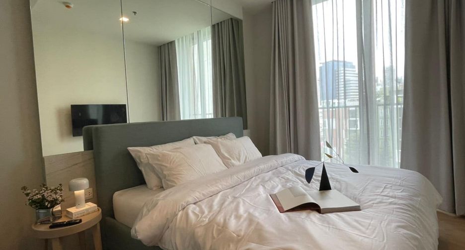 For rent 2 bedrooms condo in Phaya Thai, Bangkok