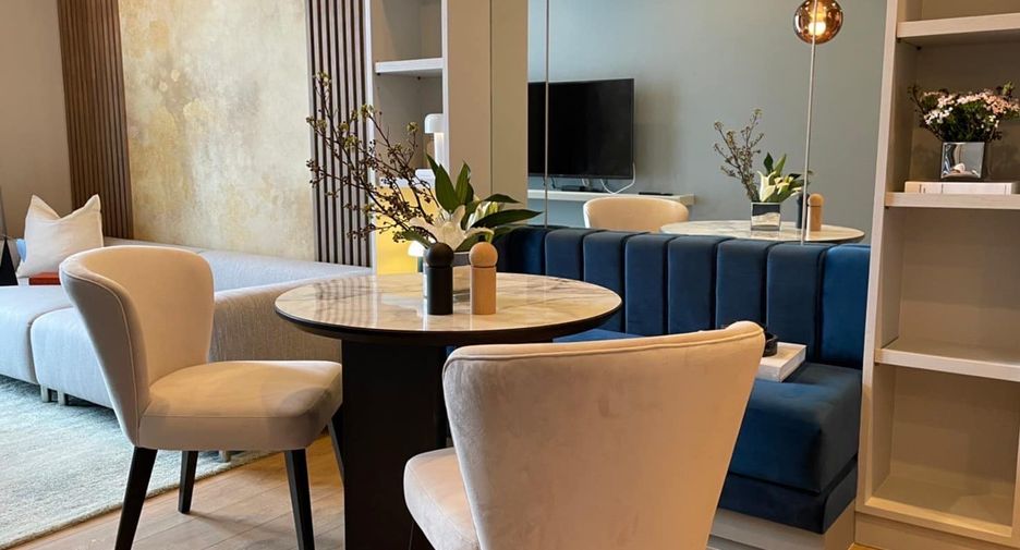 For rent 2 bedrooms condo in Phaya Thai, Bangkok