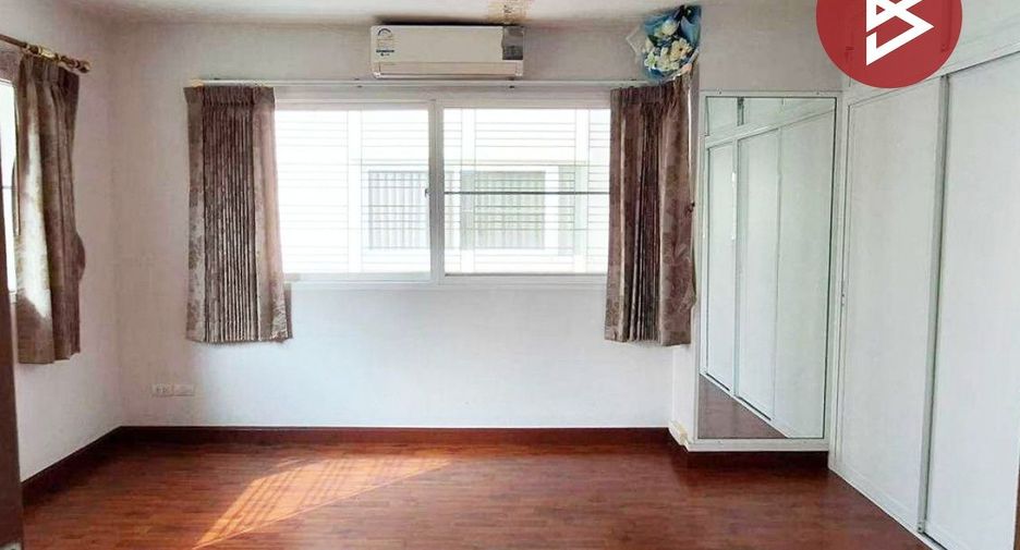 出售 4 卧室 独立屋 在 Bang Khen, 曼谷