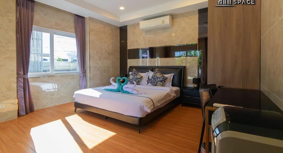 For rent 5 bedrooms villa in Bang Lamung, Chonburi