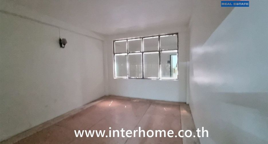 For sale 8 bedrooms retail Space in Thanyaburi, Pathum Thani