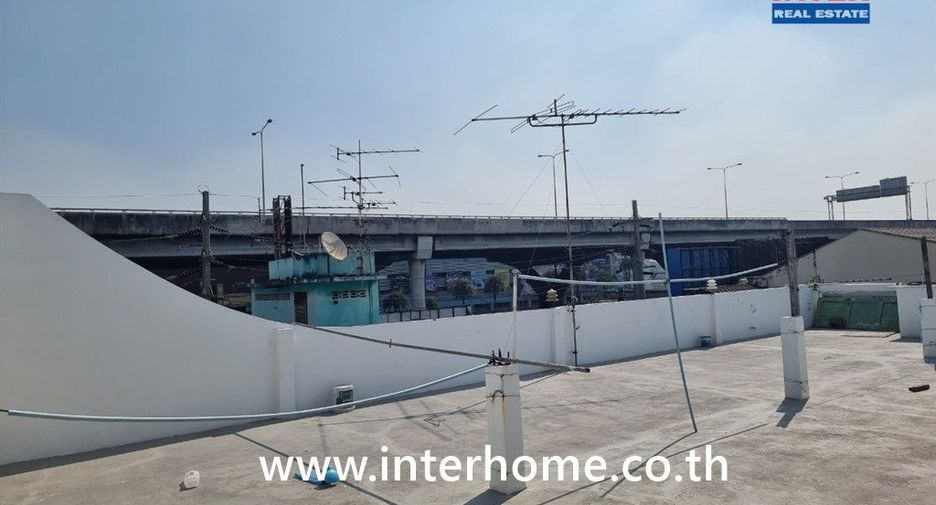 For sale 8 bedrooms retail Space in Thanyaburi, Pathum Thani