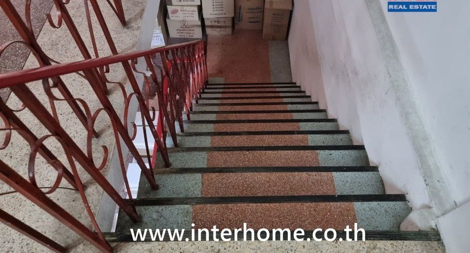 For sale 8 bedrooms retail Space in Thanyaburi, Pathum Thani