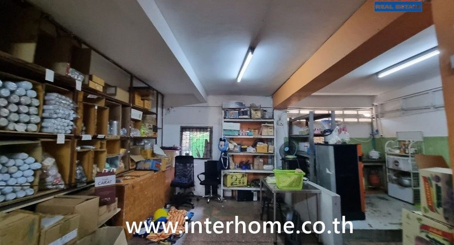 For sale 8 bedrooms retail Space in Thanyaburi, Pathum Thani