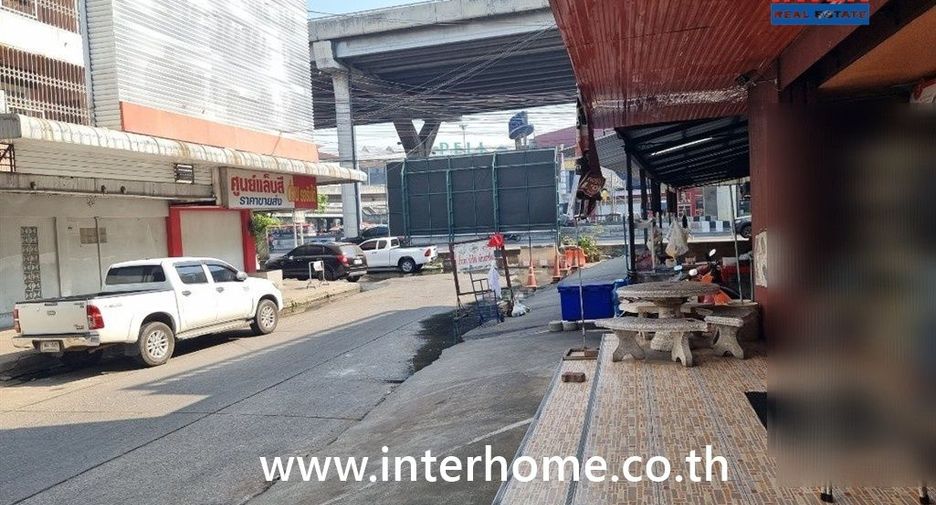 For sale 8 bedrooms retail Space in Thanyaburi, Pathum Thani