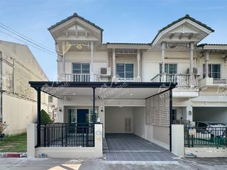 À vendre 3 chambres maison de ville à Pak Kret, Nonthaburi
