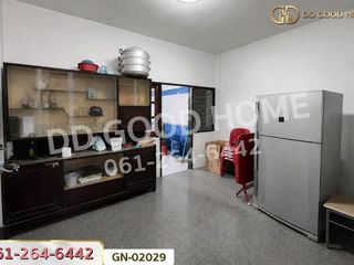 Casa adosada en venta de 4 habitaciones en Bang Khae, Bangkok