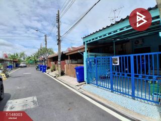 À vendre 1 chambre maison de ville à Bang Sao Thong, Samut Prakan