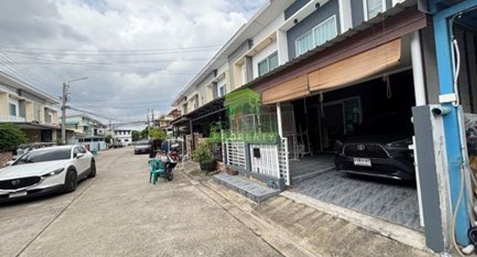 For sale 3 bedrooms townhouse in Rat Burana, Bangkok