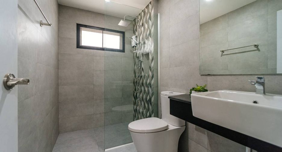 For rent 3 bedrooms townhouse in Mueang Chiang Mai, Chiang Mai