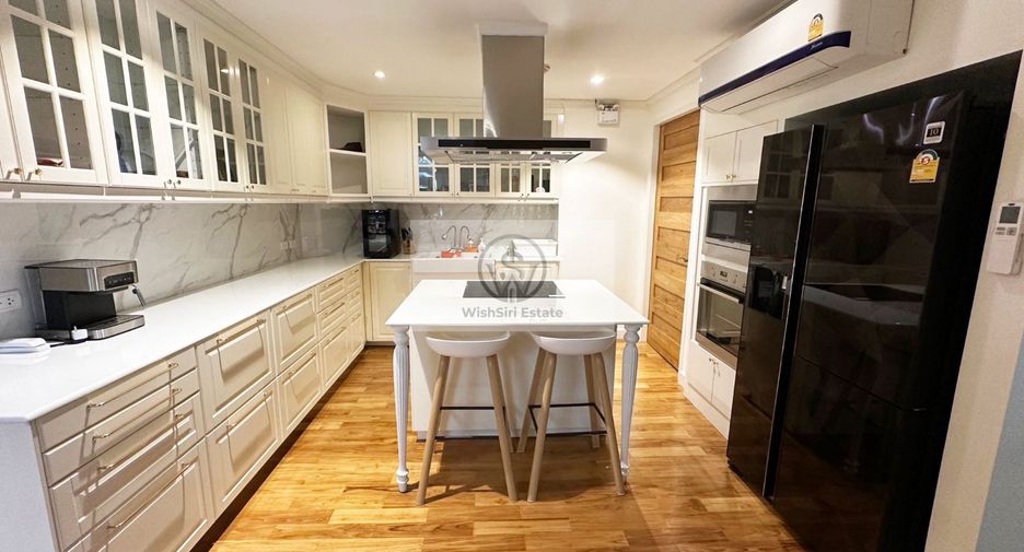 Condo en venta de 4 habitaciones en Bang Kho Laem, Bangkok