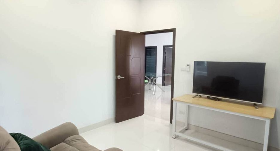 For sale 3 bedrooms villa in Huay Yai, Pattaya