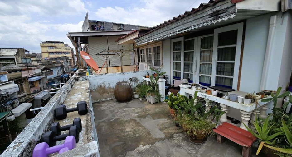 Local comercial en venta de 4 habitaciones en Phra Nakhon, Bangkok