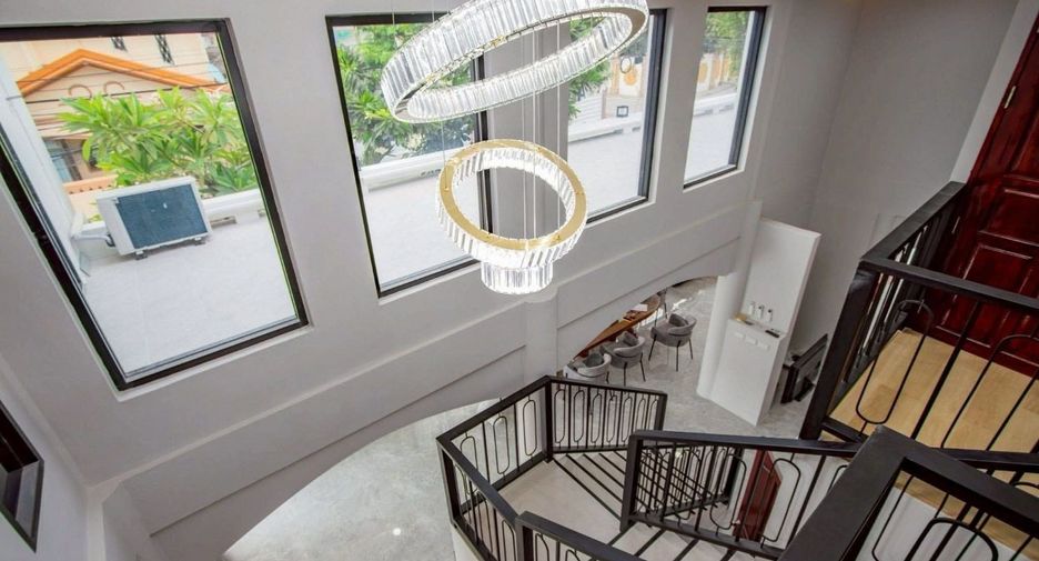 For rent 7 bedrooms villa in Jomtien, Pattaya