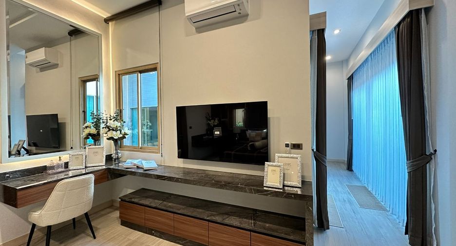 À vendre 4 chambres villa à Bang Lamung, Chonburi
