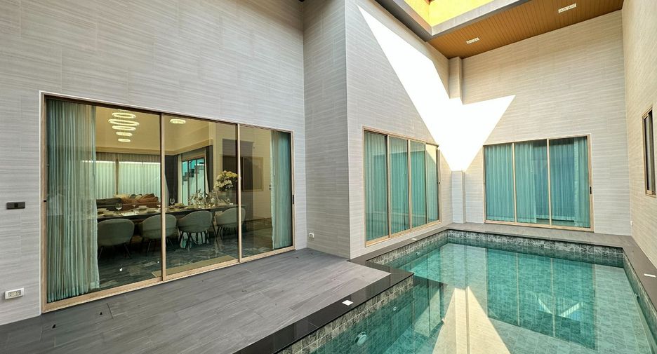 À vendre 4 chambres villa à Bang Lamung, Chonburi