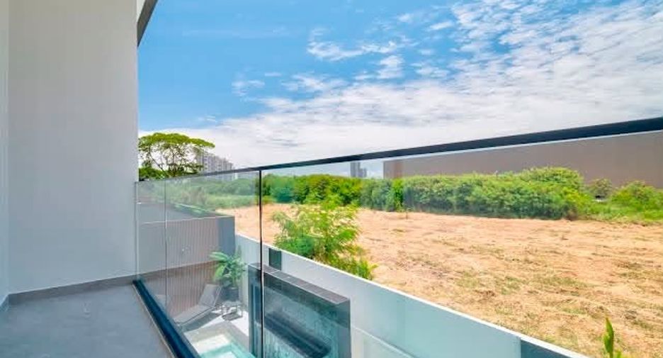 For rent 5 bedrooms villa in Jomtien, Pattaya