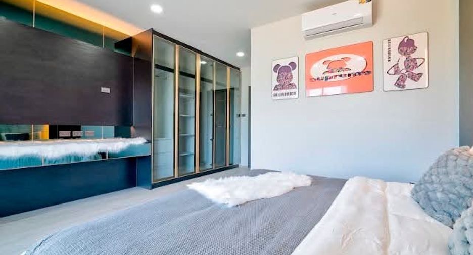 For rent 5 bedrooms villa in Jomtien, Pattaya