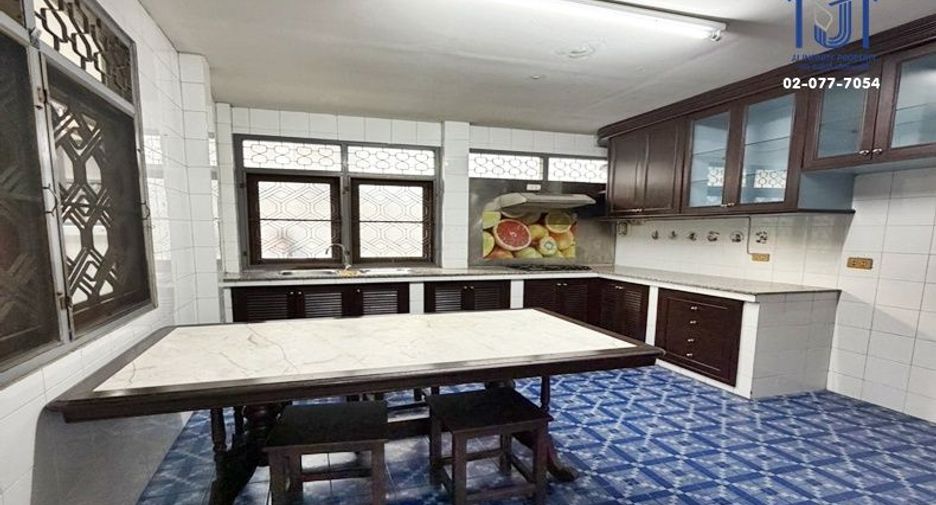 Casa en venta de 3 habitaciones en Lak Si, Bangkok