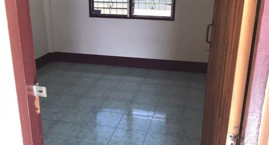 For sale studio house in Mueang Phrae, Phrae