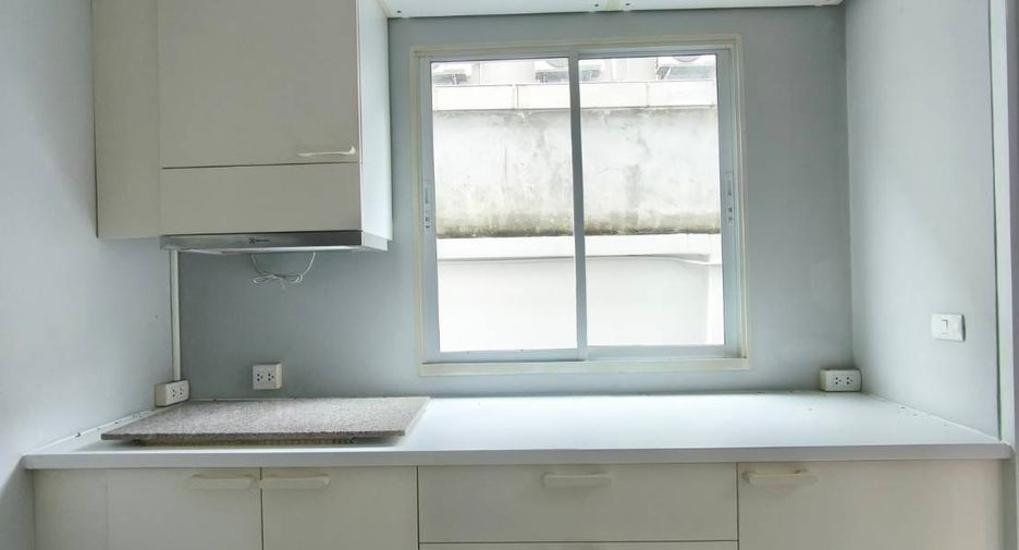 For rent and for sale 2 bedrooms townhouse in Phutthamonthon, Nakhon Pathom