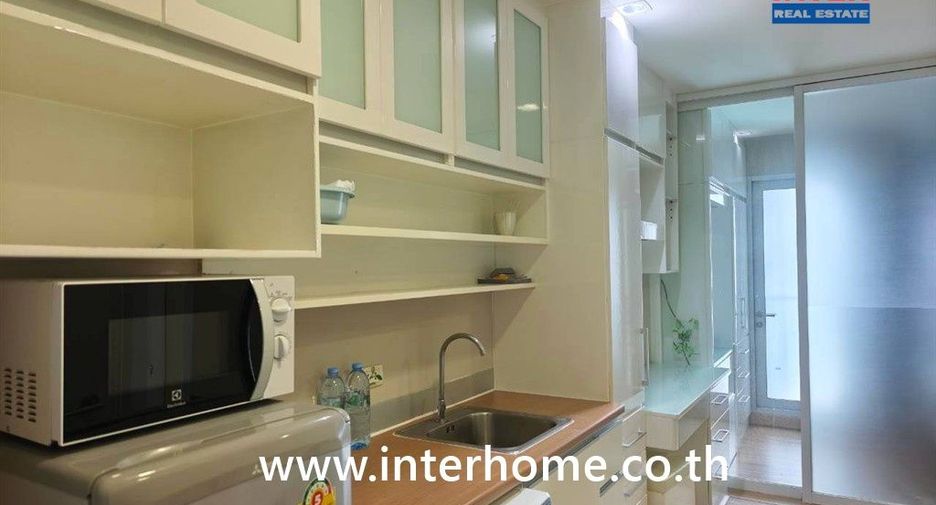For sale 2 bedrooms condo in Pathum Wan, Bangkok
