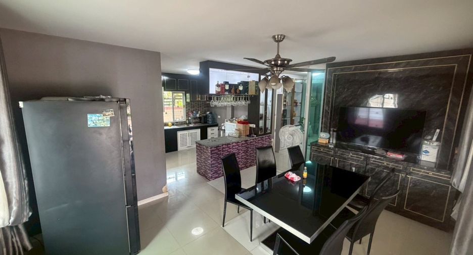 For sale 3 bedrooms house in Lam Luk Ka, Pathum Thani