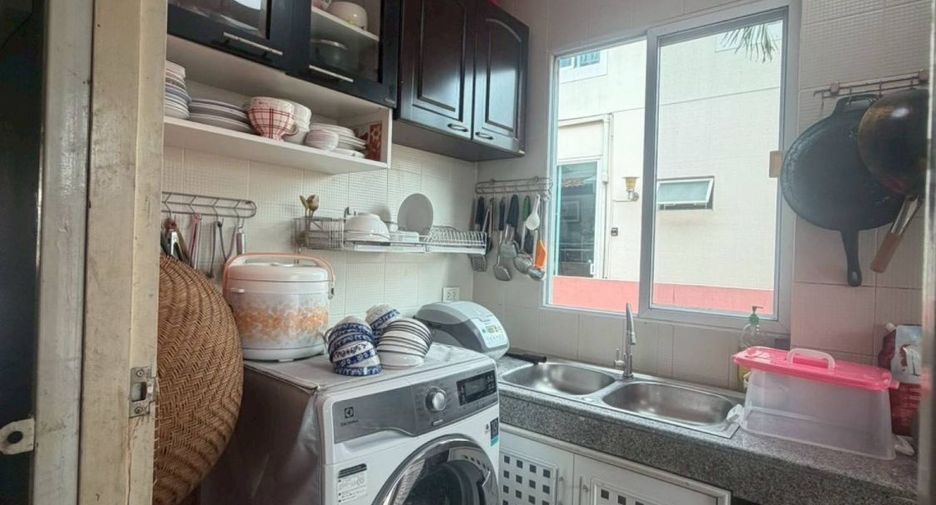 For sale 3 bedrooms house in Lam Luk Ka, Pathum Thani