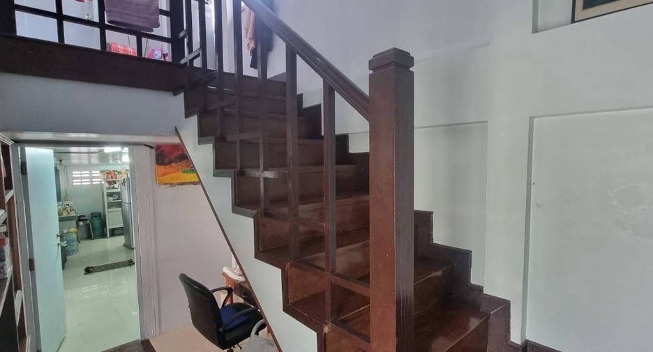 For rent and for sale 3 bedrooms house in Saphan Sung, Bangkok