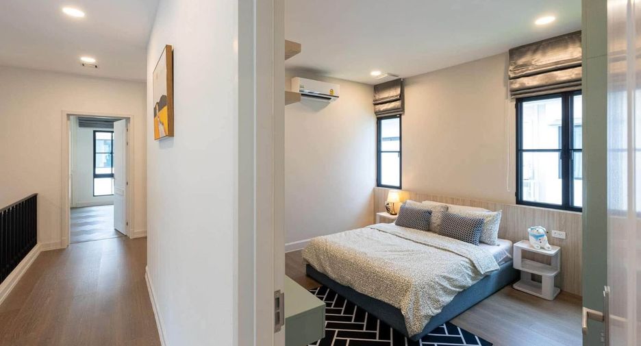For rent and for sale 4 bedrooms house in Saphan Sung, Bangkok