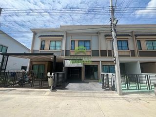 For sale 3 bedrooms townhouse in Lam Luk Ka, Pathum Thani