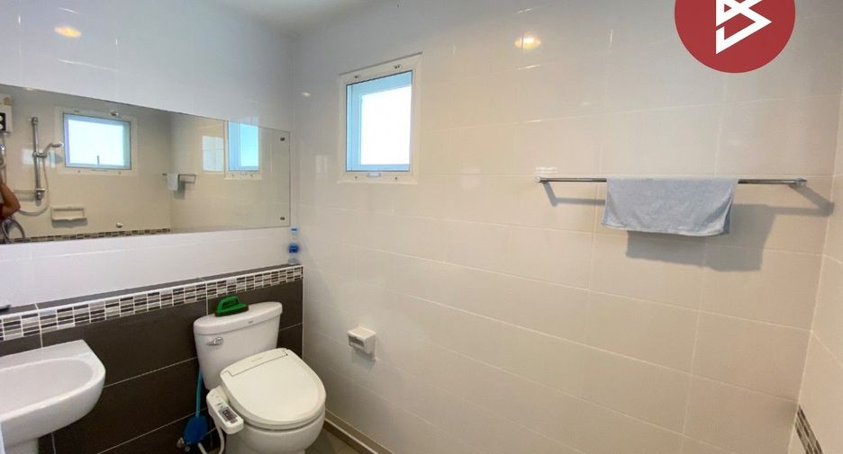 Casa en venta de 3 habitaciones en Bang Sao Thong, Samut Prakan