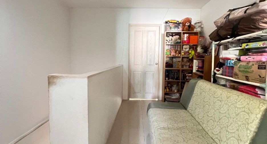 For sale 3 bedrooms townhouse in Phra Samut Chedi, Samut Prakan