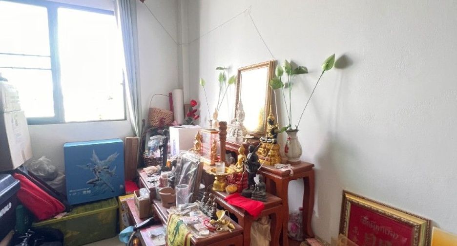 For sale 3 bedrooms townhouse in Phra Samut Chedi, Samut Prakan