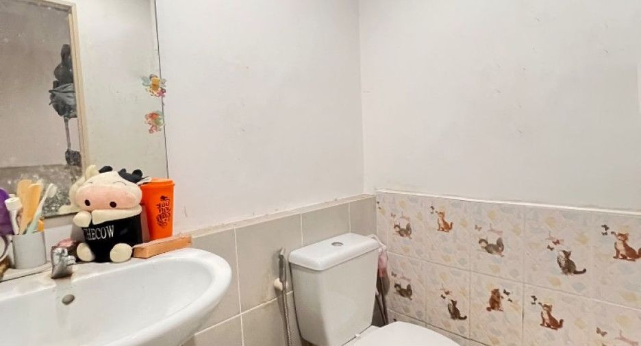 For sale 3 bedrooms townhouse in Phra Samut Chedi, Samut Prakan