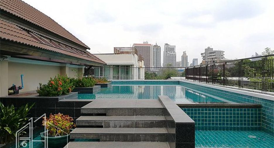 For rent 2 bedrooms condo in Watthana, Bangkok