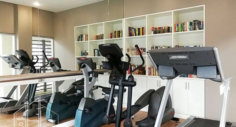 For rent 2 bedrooms condo in Watthana, Bangkok